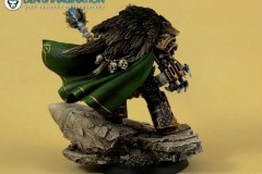 Horus-the-Warmaster-Primarch-of-the-Sons-of-Horus-miniature-4