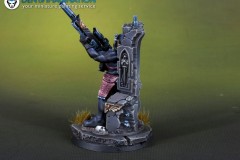 Warhammer-40k-Vindicare-Assassin-miniature-2